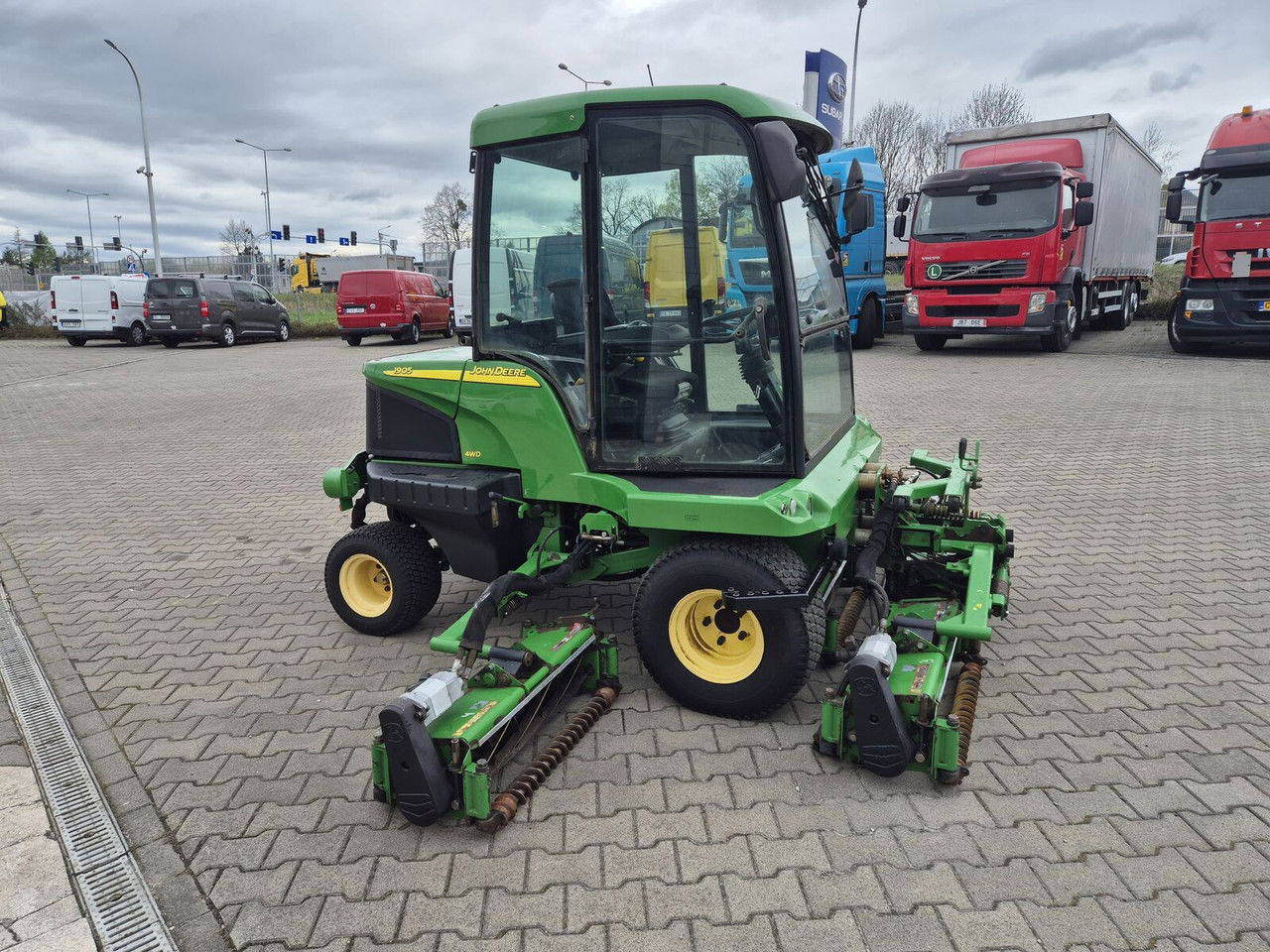 John Deere 1905 4WD / 2010 / Serviced / Cabin - Газонокосарка: фото 5 John Deere 1905 4WD / 2010 / Serviced / Cabin - Газонокосарка: фото 5