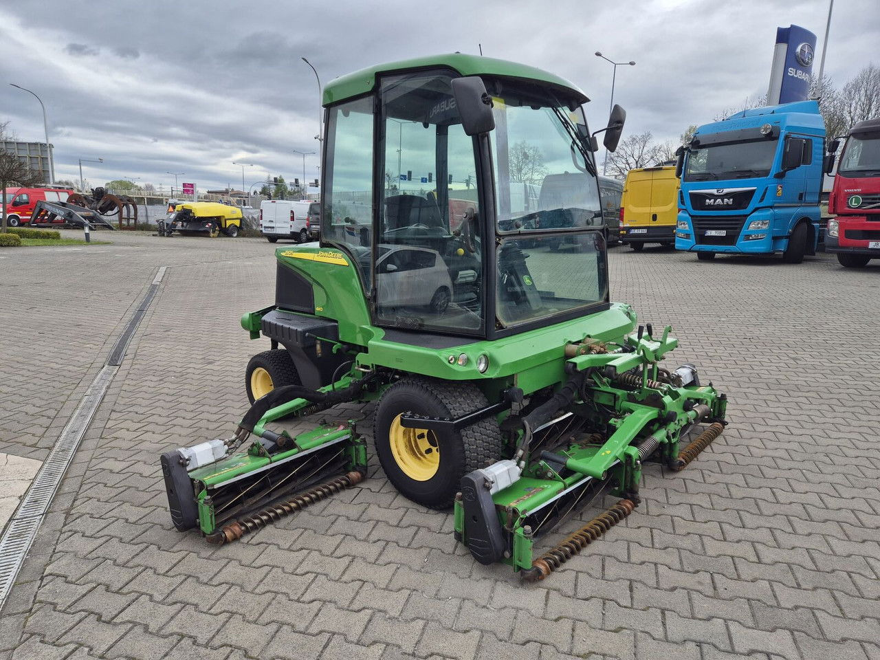 John Deere 1905 4WD / 2010 / Serviced / Cabin - Газонокосарка: фото 4 John Deere 1905 4WD / 2010 / Serviced / Cabin - Газонокосарка: фото 4