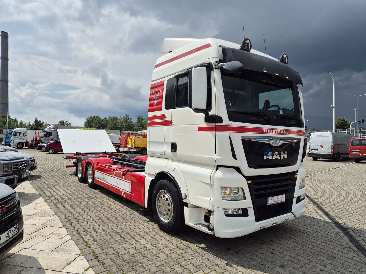 MAN TGX 28 28.420 , 6x2-2 LL / Trailer HFR KM 20 / 1 Owner / E6 /Techni - Контейнеровоз/ Змінний кузов вантажівка: фото 4 MAN TGX 28 28.420 , 6x2-2 LL / Trailer HFR KM 20 / 1 Owner / E6 /Techni - Контейнеровоз/ Змінний кузов вантажівка: фото 4