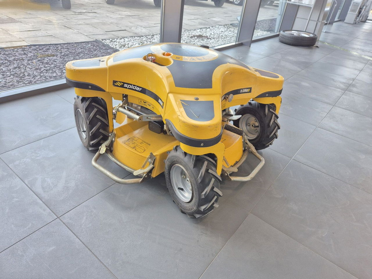 MINI Mini Spider II - Газонокосарка: фото 2 MINI Mini Spider II - Газонокосарка: фото 2