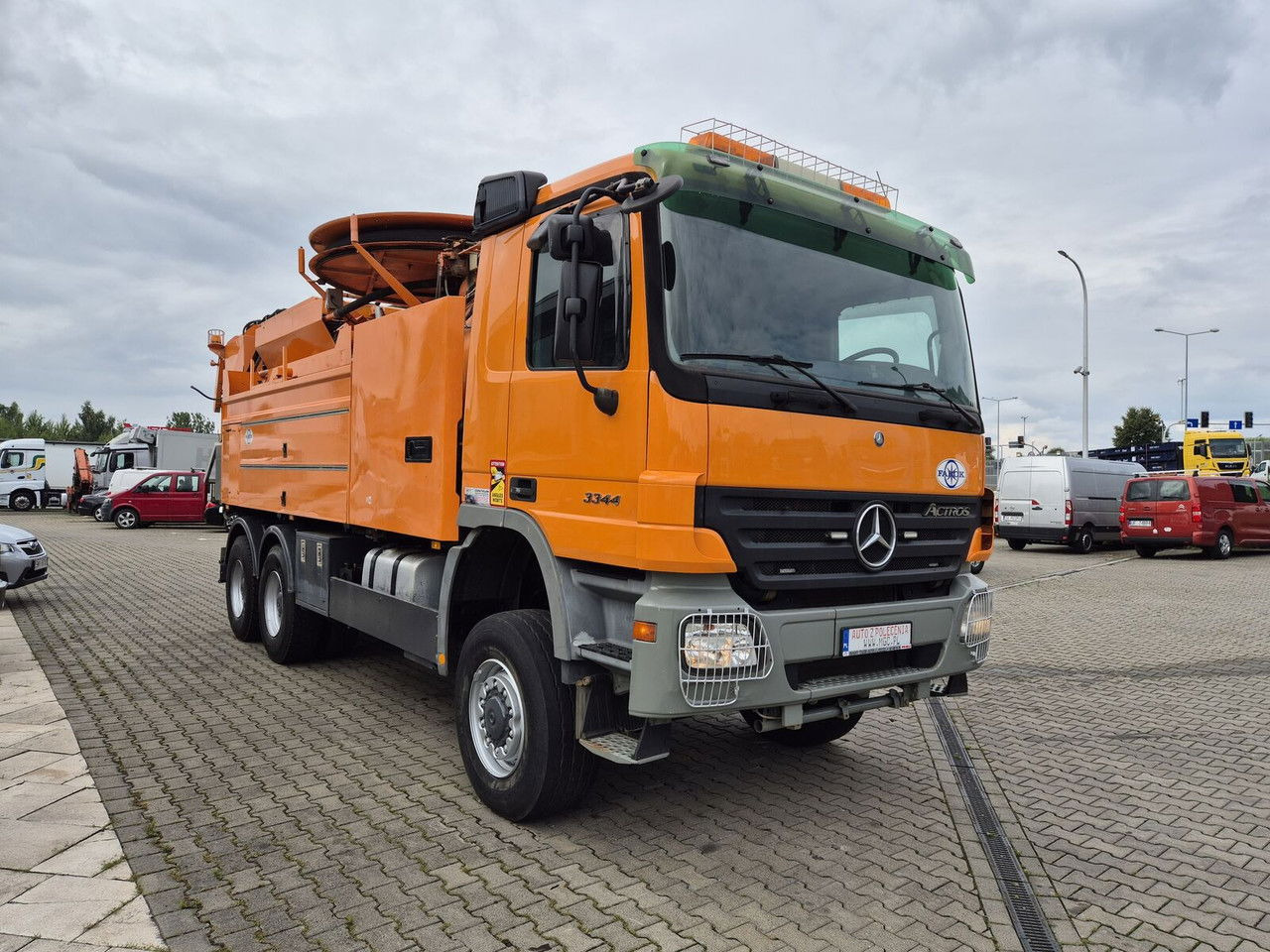 Mercedes-Benz Actros 3344 /6X6 / Wiedemann / Works Great / NO Rust / capt8m3+ - Асенізатори: фото 4 Mercedes-Benz Actros 3344 /6X6 / Wiedemann / Works Great / NO Rust / capt8m3+ - Асенізатори: фото 4