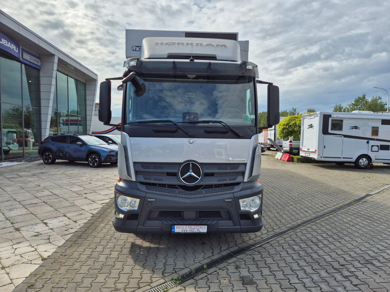 Mercedes-Benz Antos 2532 L 6X2 / Frigoblock / 1 Owner / 6X2 / Euro 6 / TOP - Рефрижератор вантажівка: фото 4 Mercedes-Benz Antos 2532 L 6X2 / Frigoblock / 1 Owner / 6X2 / Euro 6 / TOP - Рефрижератор вантажівка: фото 4