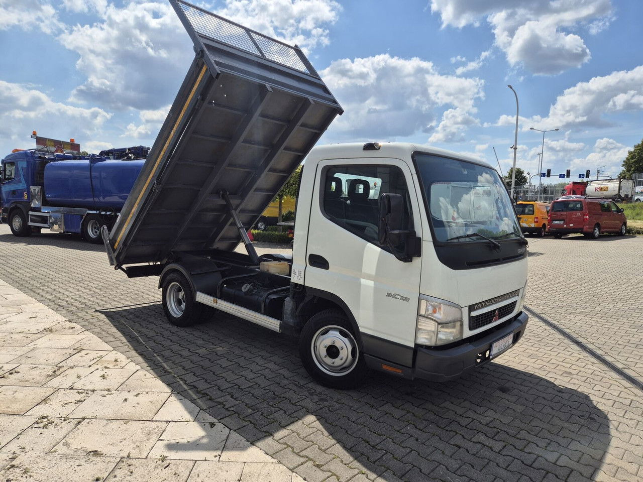 Mitsubishi Canter Fuso 3C13 / Kipper / Only 177TKM / Works Great  в лізинг Mitsubishi Canter Fuso 3C13 / Kipper / Only 177TKM / Works Great: фото 27