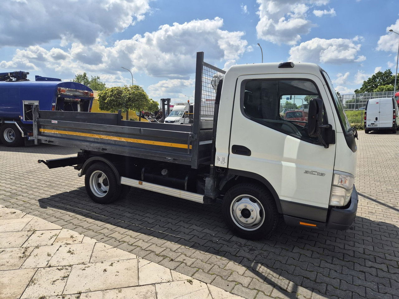 Mitsubishi Canter Fuso 3C13 / Kipper / Only 177TKM / Works Great  в лізинг Mitsubishi Canter Fuso 3C13 / Kipper / Only 177TKM / Works Great: фото 7