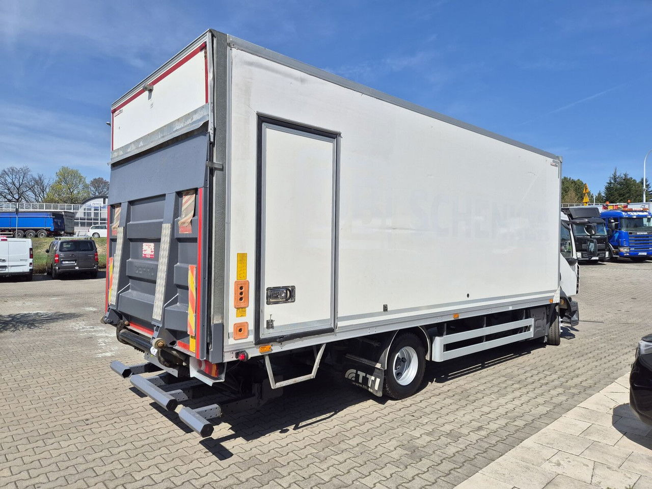 Renault D Gama 12.220 / LOW KM / Euro6 - Вантажівка з закритим кузовом: фото 5 Renault D Gama 12.220 / LOW KM / Euro6 - Вантажівка з закритим кузовом: фото 5