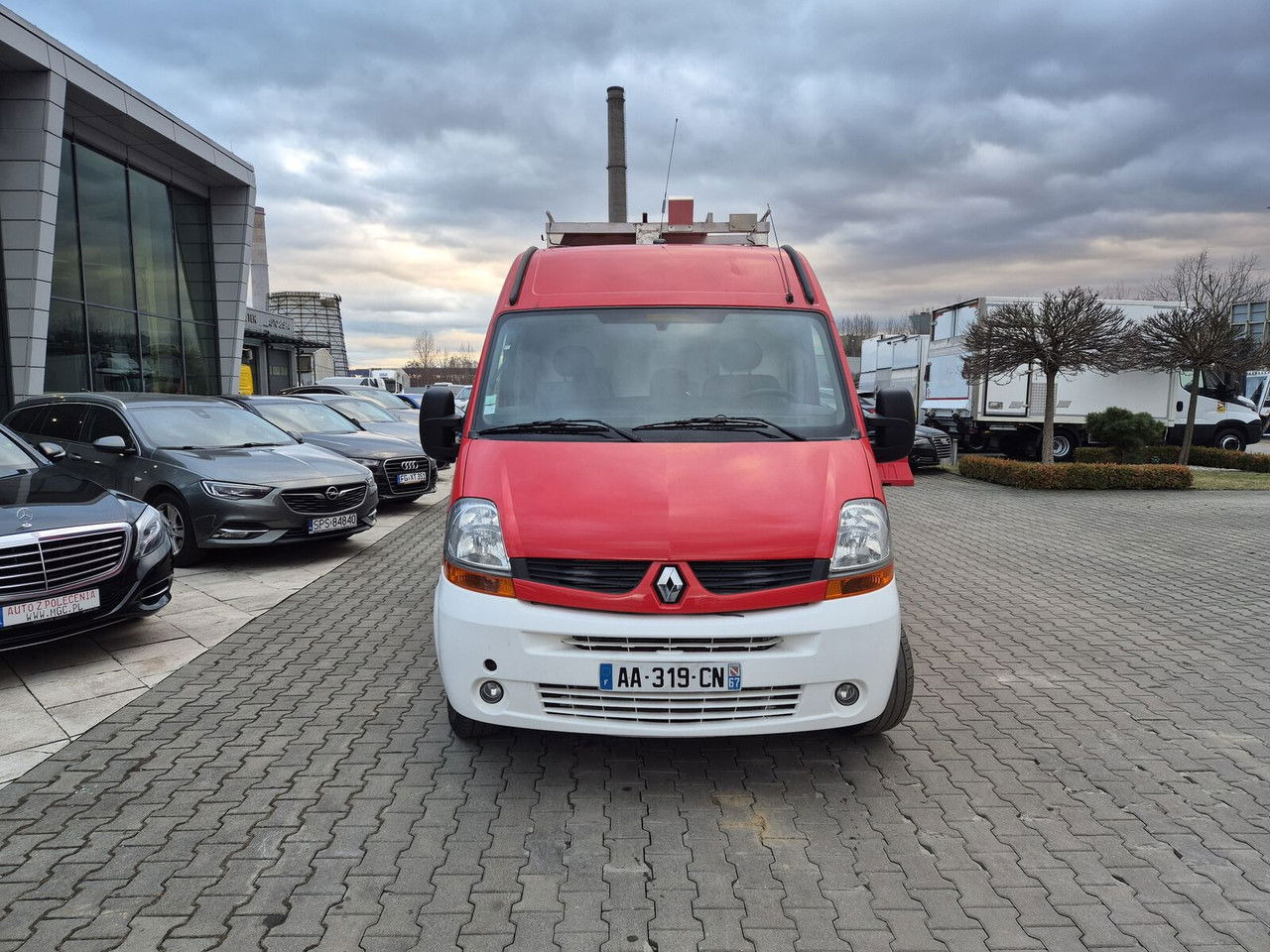 Renault Master 2.5 DCi / Only 25TKM / Like NEW / WE Have 3 THE Same Renault Master 2.5 DCi / Only 25TKM / Like NEW / WE Have 3 THE Same - Пожежна машина: фото 4 Renault Master 2.5 DCi / Only 25TKM / Like NEW / WE Have 3 THE Same Renault Master 2.5 DCi / Only 25TKM / Like NEW / WE Have 3 THE Same - Пожежна машина: фото 4