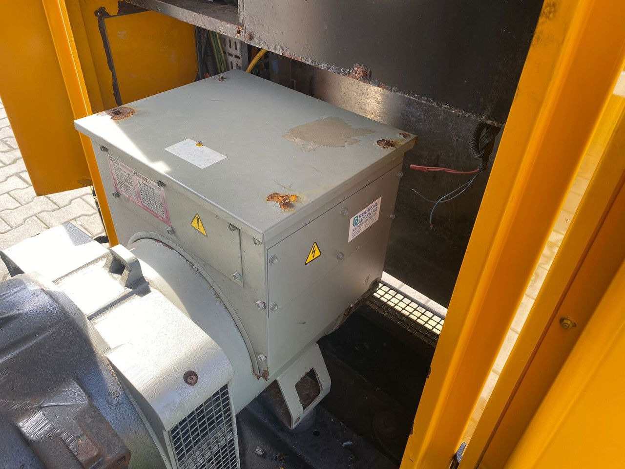 Електричний генератор SDMO NS 60 W M, Silent generator 60kVA, 48KW NS 60 W M, Silent generator 60kVA, 48KW: фото 18 Електричний генератор SDMO NS 60 W M, Silent generator 60kVA, 48KW NS 60 W M, Silent generator 60kVA, 48KW: фото 18