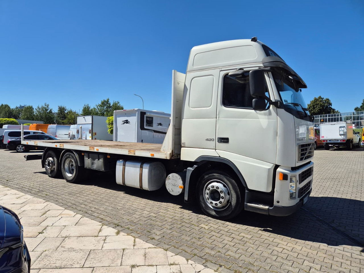 Volvo FM 420 1 Owner / Cheap/ After service - Бортова вантажівка/ Платформа: фото 5 Volvo FM 420 1 Owner / Cheap/ After service - Бортова вантажівка/ Платформа: фото 5