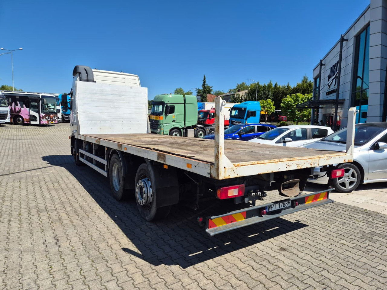 Бортова вантажівка/ Платформа Volvo FM 420 Platform / Works Great: фото 10