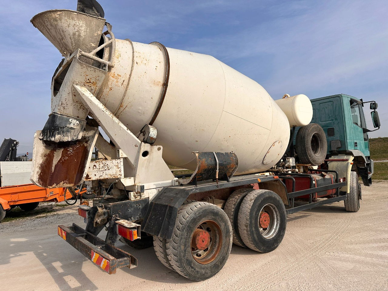 Iveco Eurotrakker 260E35W 6x6 mixer - 7m3 - Автобетонозмішувач: фото 5 Iveco Eurotrakker 260E35W 6x6 mixer - 7m3 - Автобетонозмішувач: фото 5