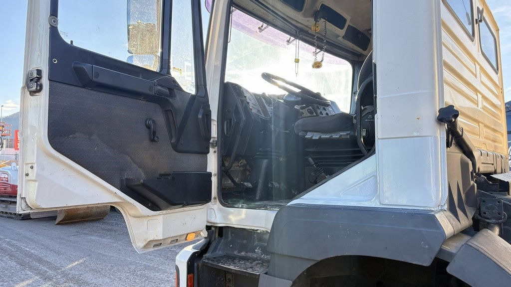 Самоскид вантажівка MAN 27.403 - 6x4 - 3 sided tipper - perfect: фото 16