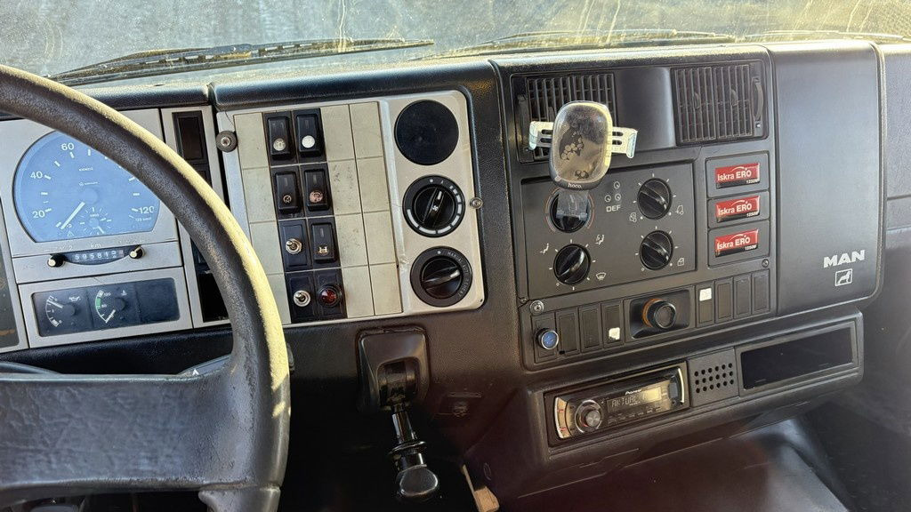 Самоскид вантажівка MAN 27.403 - 6x4 - 3 sided tipper - perfect: фото 19