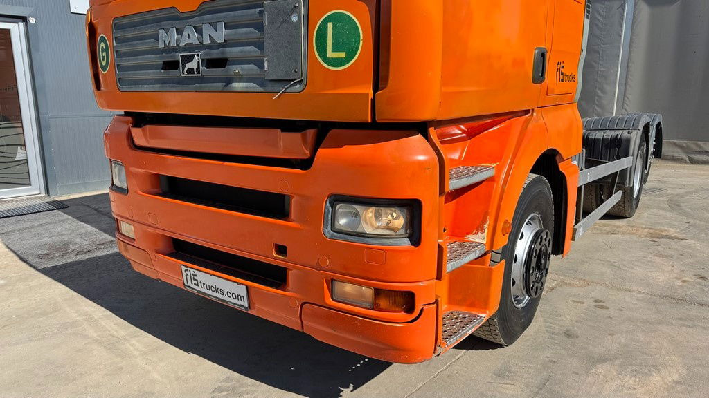 MAN TGA 26.460 6X2 chassis - lifitng axle - Вантажівка шасі: фото 2 MAN TGA 26.460 6X2 chassis - lifitng axle - Вантажівка шасі: фото 2