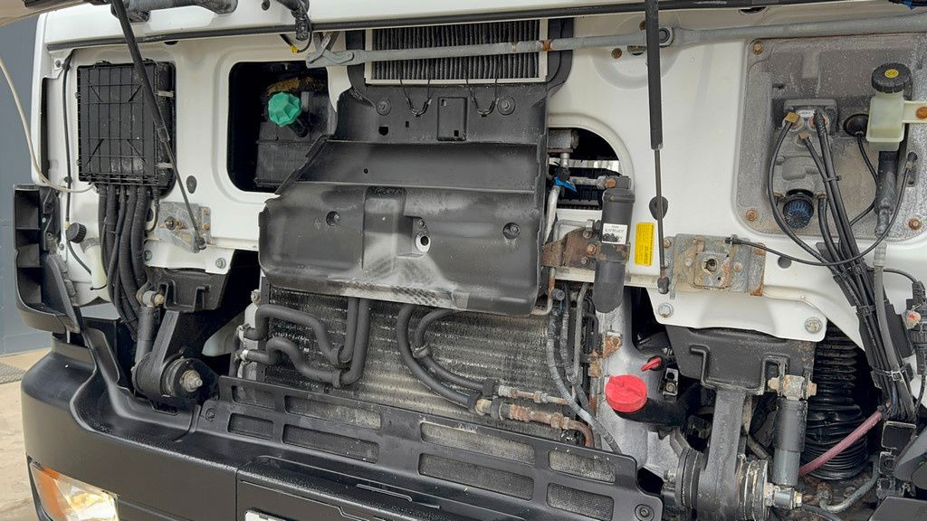 Вантажівка шасі Mercedes-Benz Actros 3331 B 6x4 chassis - big axle: фото 22 Вантажівка шасі Mercedes-Benz Actros 3331 B 6x4 chassis - big axle: фото 22