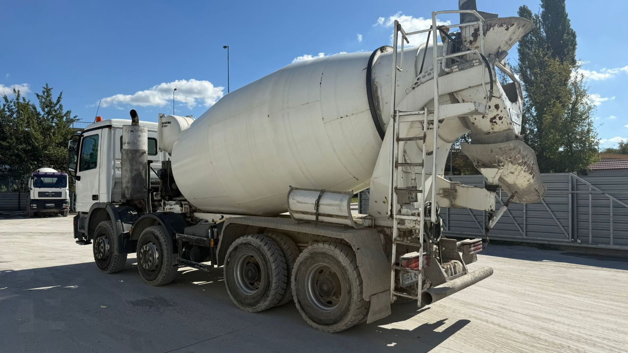 Mercedes-Benz Actros 3536 8x4 beton Schwing mixer 10m3 - Автобетонозмішувач: фото 3 Mercedes-Benz Actros 3536 8x4 beton Schwing mixer 10m3 - Автобетонозмішувач: фото 3