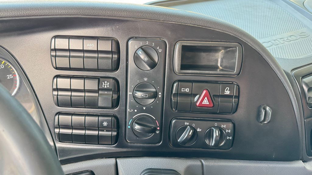 Самоскид вантажівка Mercedes-Benz Actros 4141 K 8x6 meiller mulda tipper - air condition: фото 27 Самоскид вантажівка Mercedes-Benz Actros 4141 K 8x6 meiller mulda tipper - air condition: фото 27