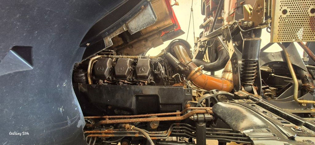 Самоскид вантажівка Mercedes-Benz Actros 4141 K 8x6 meiller mulda tipper - air condition: фото 18 Самоскид вантажівка Mercedes-Benz Actros 4141 K 8x6 meiller mulda tipper - air condition: фото 18