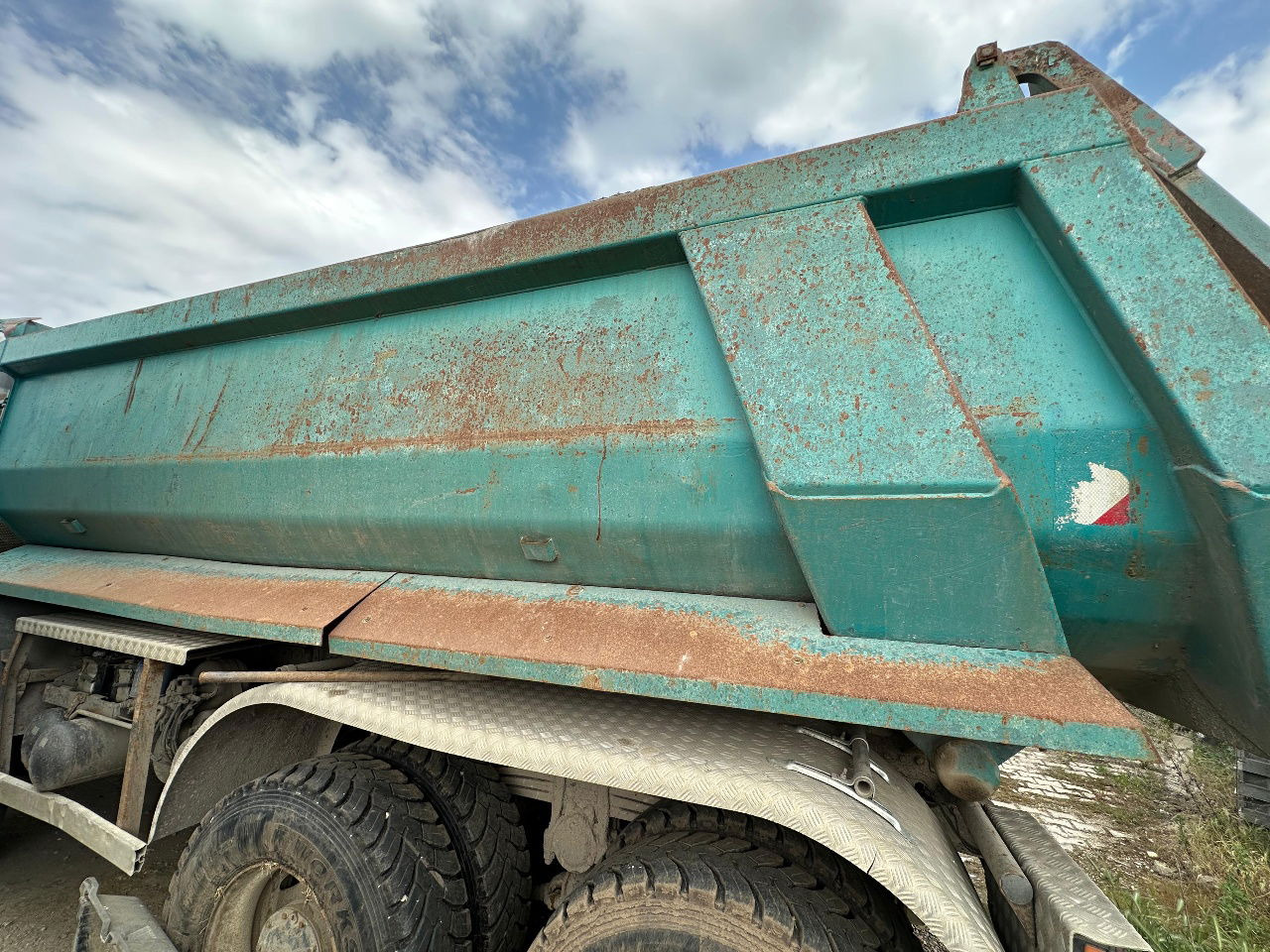 Mercedes-Benz Actros 4141 K 8x6 mulda tipper - damaged - Самоскид вантажівка: фото 5 Mercedes-Benz Actros 4141 K 8x6 mulda tipper - damaged - Самоскид вантажівка: фото 5