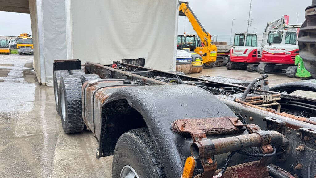 Mercedes-Benz Actros 4143 8x8 chassis - big axle - Вантажівка шасі: фото 4 Mercedes-Benz Actros 4143 8x8 chassis - big axle - Вантажівка шасі: фото 4