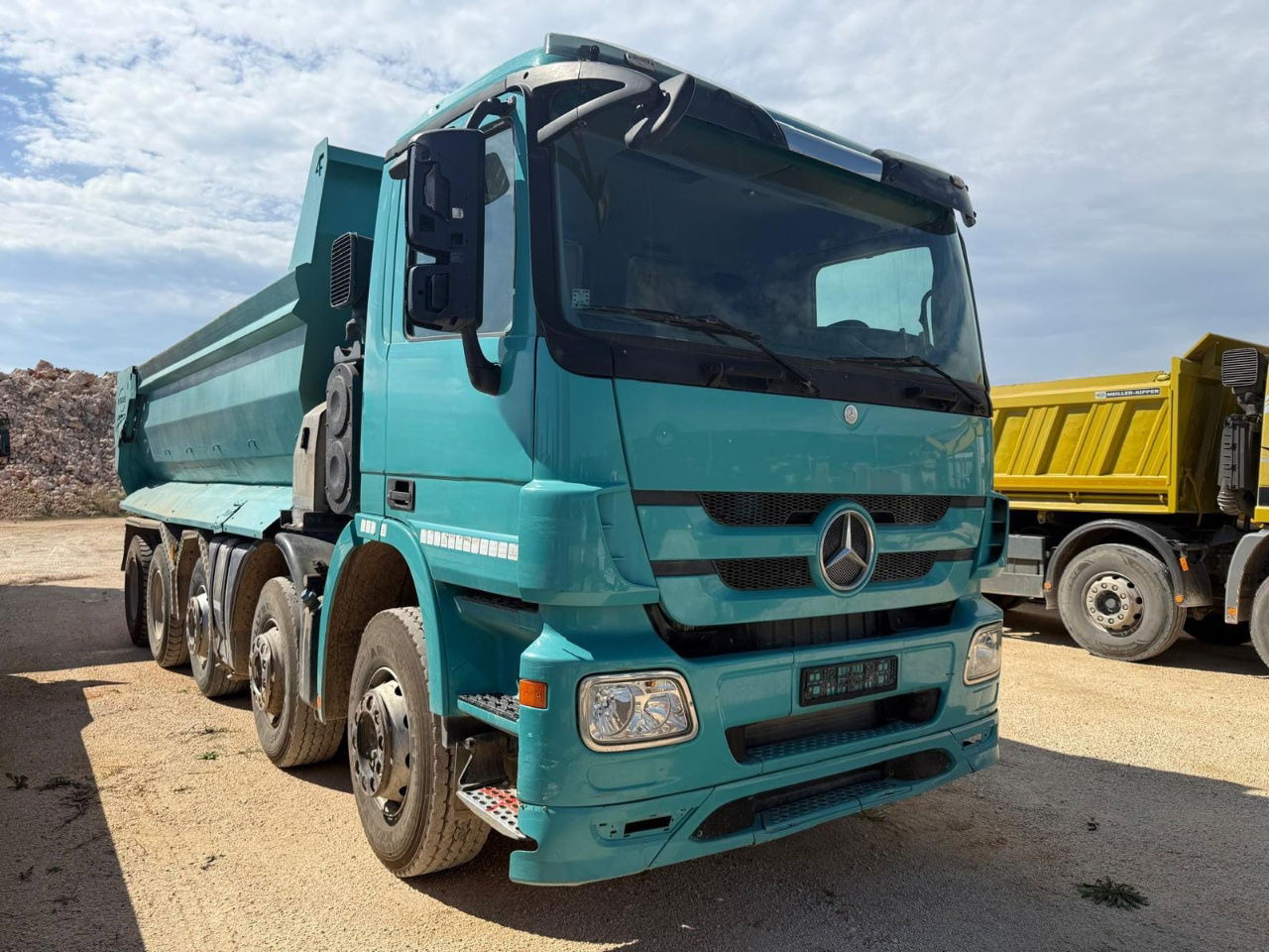 Mercedes-Benz Actros 4448 10x4 mulda tipper - euro 5 - lifting axle - Самоскид вантажівка: фото 1 Mercedes-Benz Actros 4448 10x4 mulda tipper - euro 5 - lifting axle - Самоскид вантажівка: фото 1