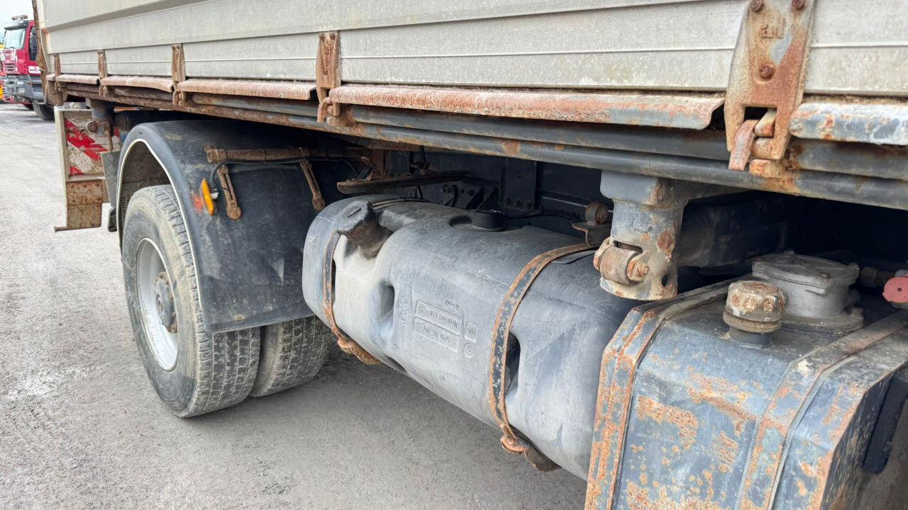 Mercedes-Benz Atego 1828 AK 4X4 meiller tipper - snow plow - salt spreader - Самоскид вантажівка: фото 4 Mercedes-Benz Atego 1828 AK 4X4 meiller tipper - snow plow - salt spreader - Самоскид вантажівка: фото 4