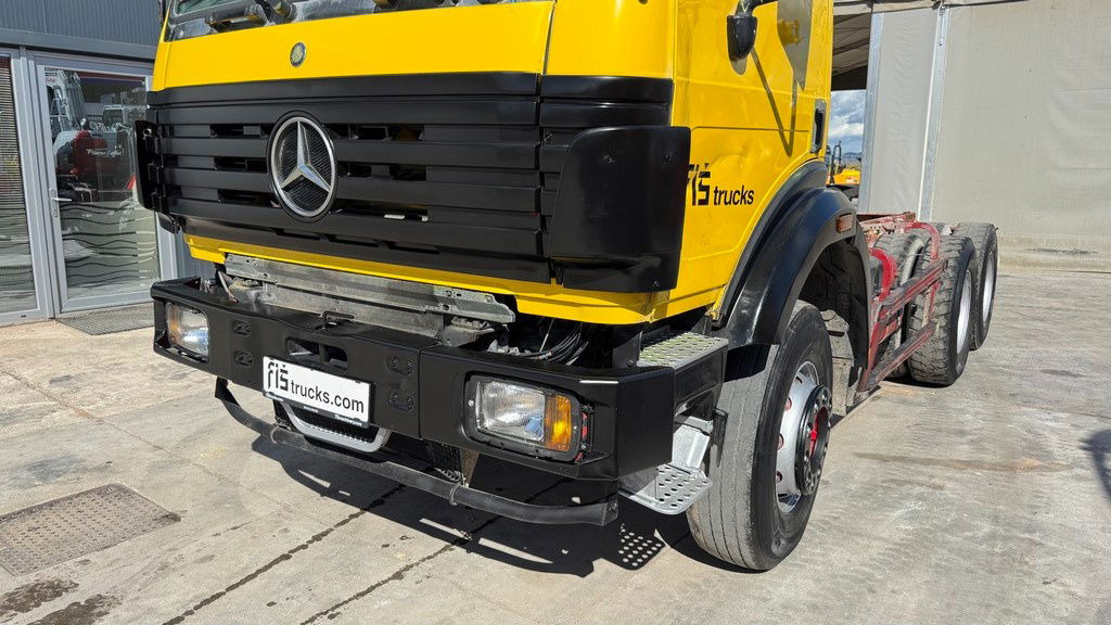 Mercedes-Benz SK 2627 6x4 chassis - V6 - full spring - Вантажівка шасі: фото 2 Mercedes-Benz SK 2627 6x4 chassis - V6 - full spring - Вантажівка шасі: фото 2