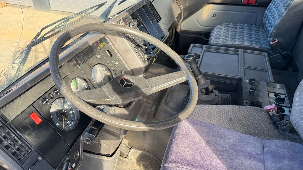 Вантажівка шасі Mercedes-Benz SK 3234 8x4 chassis: фото 19 Вантажівка шасі Mercedes-Benz SK 3234 8x4 chassis: фото 19