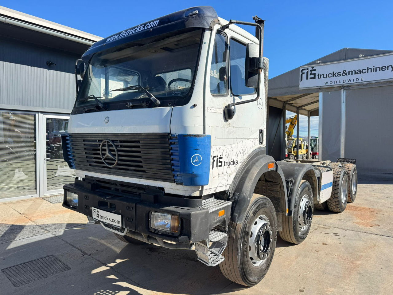 Mercedes-Benz SK 3234 8x4 chassis - Вантажівка шасі: фото 1 Mercedes-Benz SK 3234 8x4 chassis - Вантажівка шасі: фото 1
