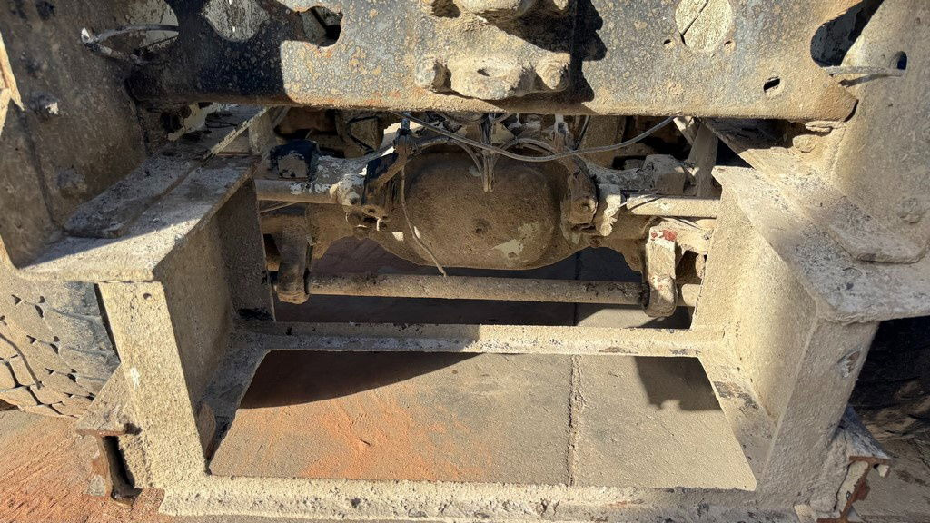 Вантажівка шасі Mercedes-Benz SK 3234 8x4 chassis: фото 14 Вантажівка шасі Mercedes-Benz SK 3234 8x4 chassis: фото 14