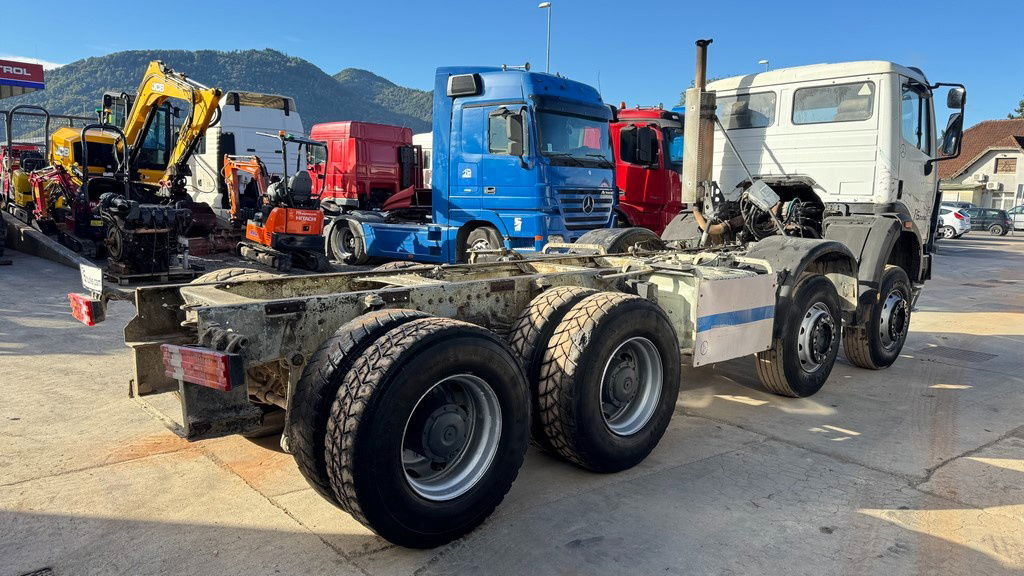 Mercedes-Benz SK 3234 8x4 chassis - Вантажівка шасі: фото 5 Mercedes-Benz SK 3234 8x4 chassis - Вантажівка шасі: фото 5