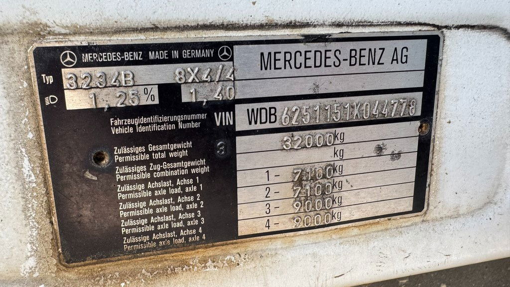 Вантажівка шасі Mercedes-Benz SK 3234 8x4 chassis: фото 26 Вантажівка шасі Mercedes-Benz SK 3234 8x4 chassis: фото 26