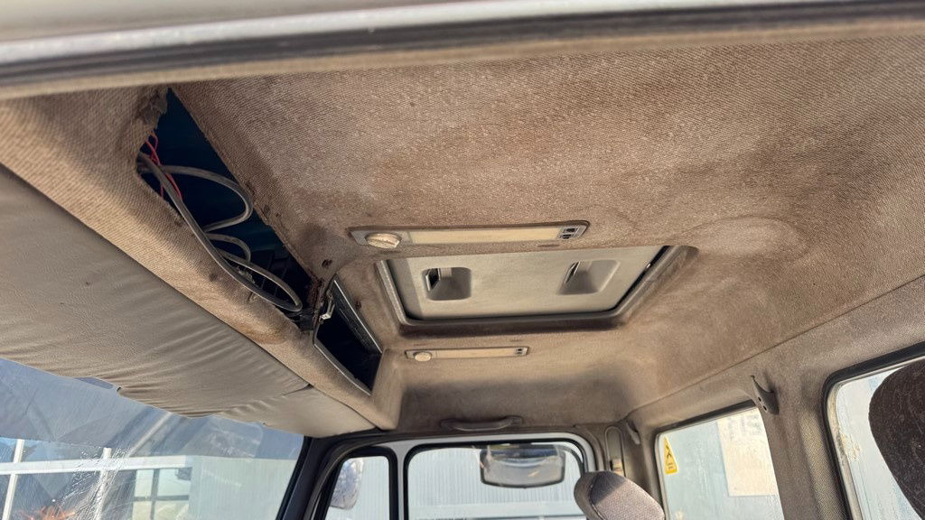 Вантажівка шасі Mercedes-Benz SK 3234 8x4 chassis: фото 25 Вантажівка шасі Mercedes-Benz SK 3234 8x4 chassis: фото 25