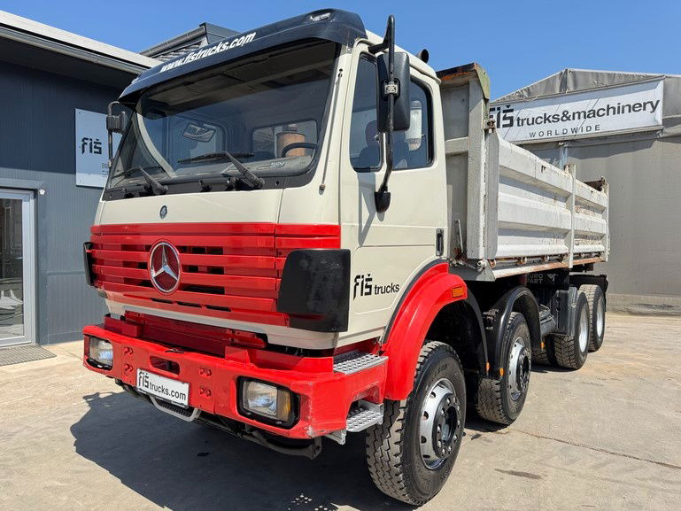 Mercedes-Benz SK 3235 8X4 tipper - V8 - top conditon - Самоскид вантажівка: фото 1 Mercedes-Benz SK 3235 8X4 tipper - V8 - top conditon - Самоскид вантажівка: фото 1
