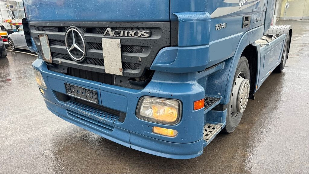 Mercedes-Benz Actros 1841 LS 4x2 tractor unit - retarder - Тягач: фото 2 Mercedes-Benz Actros 1841 LS 4x2 tractor unit - retarder - Тягач: фото 2