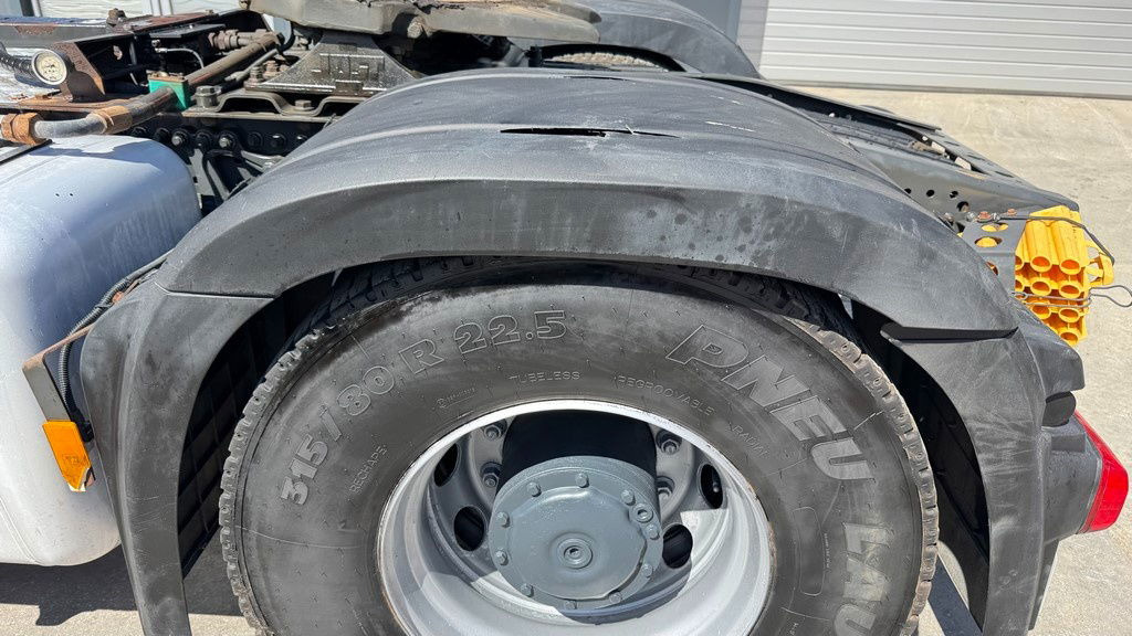 Тягач Mercedes-Benz Arocs 1945 HAD 4X4 tractor unit - tipper hydraulics - retarder: фото 13 Тягач Mercedes-Benz Arocs 1945 HAD 4X4 tractor unit - tipper hydraulics - retarder: фото 13