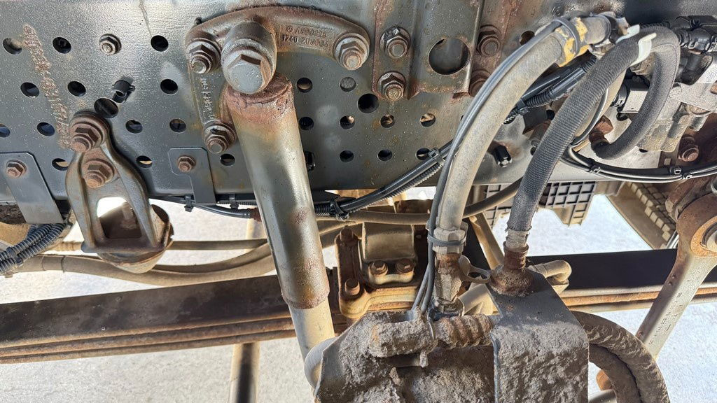 Тягач Mercedes-Benz Arocs 1945 HAD 4X4 tractor unit - tipper hydraulics - retarder: фото 10 Тягач Mercedes-Benz Arocs 1945 HAD 4X4 tractor unit - tipper hydraulics - retarder: фото 10