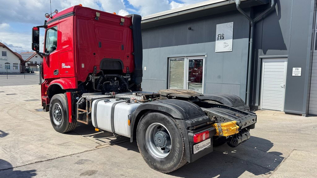 Тягач Mercedes-Benz Arocs 1945 HAD 4X4 tractor unit - tipper hydraulics - retarder: фото 6 Тягач Mercedes-Benz Arocs 1945 HAD 4X4 tractor unit - tipper hydraulics - retarder: фото 6