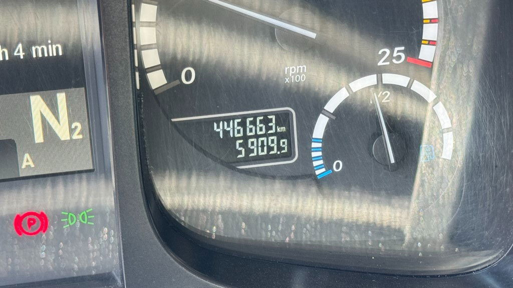 Тягач Mercedes-Benz Arocs 1945 HAD 4X4 tractor unit - tipper hydraulics - retarder: фото 23 Тягач Mercedes-Benz Arocs 1945 HAD 4X4 tractor unit - tipper hydraulics - retarder: фото 23