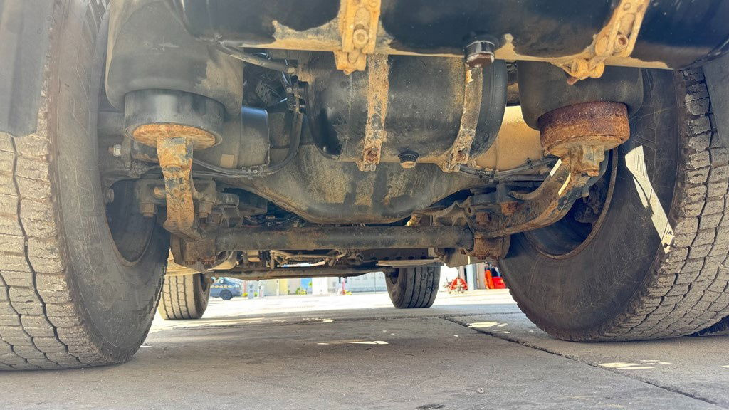 Тягач Mercedes-Benz Arocs 1945 HAD 4X4 tractor unit - tipper hydraulics - retarder: фото 14 Тягач Mercedes-Benz Arocs 1945 HAD 4X4 tractor unit - tipper hydraulics - retarder: фото 14