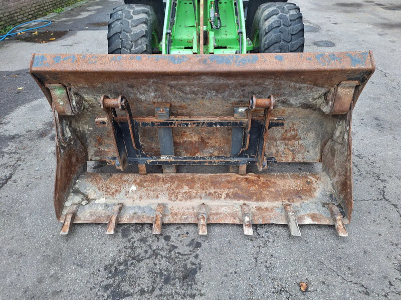 Гусеничний міні-навантажувач Yanmar V80: фото 16 Гусеничний міні-навантажувач Yanmar V80: фото 16