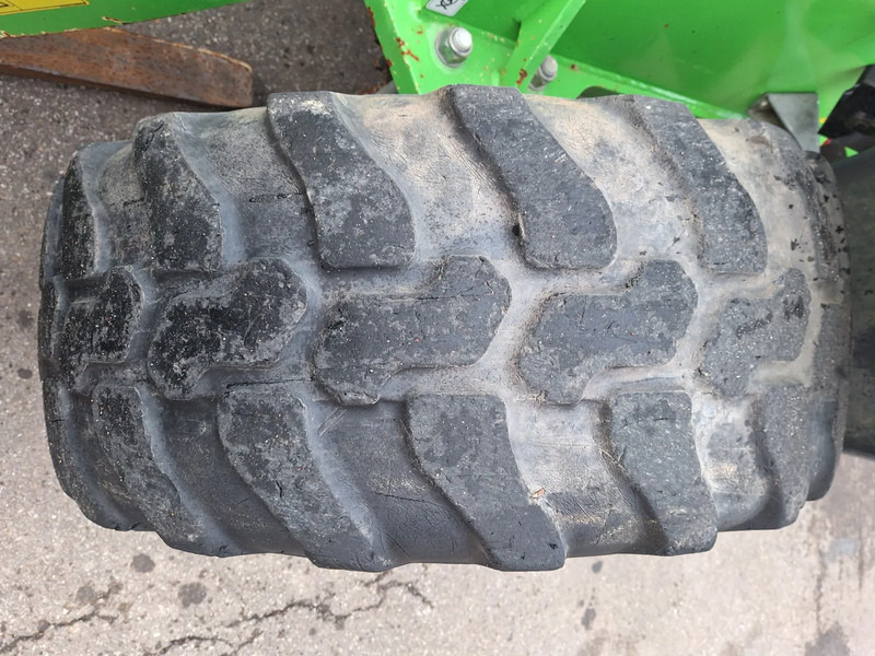 Гусеничний міні-навантажувач Yanmar V80: фото 9 Гусеничний міні-навантажувач Yanmar V80: фото 9