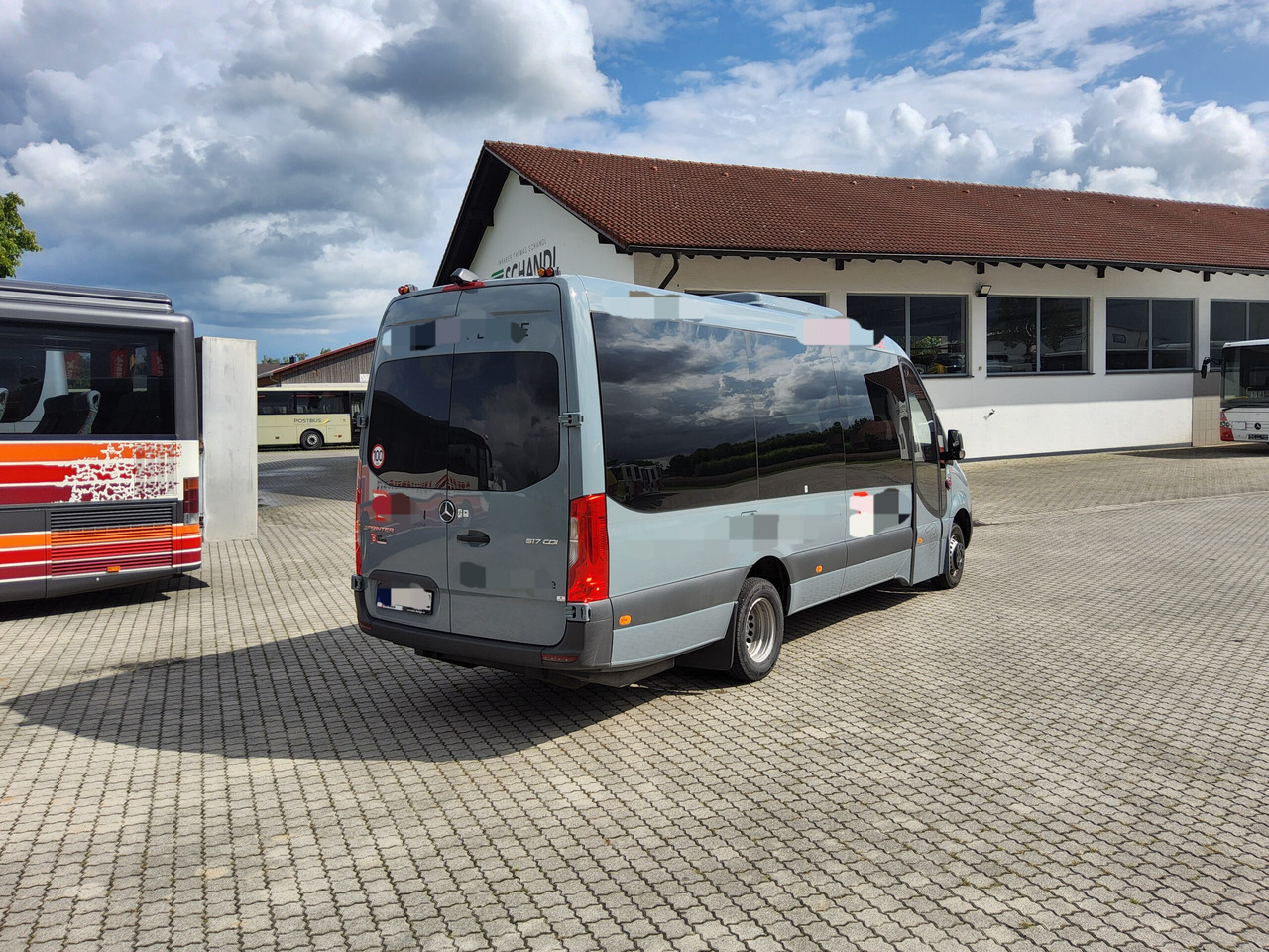 Mercedes Benz 517 cdi BusDesign Comfort 19+1+1 Schlafsitze / USB / Klima / Automatik - Мікроавтобус, Пасажирський фургон: фото 4 Mercedes Benz 517 cdi BusDesign Comfort 19+1+1 Schlafsitze / USB / Klima / Automatik - Мікроавтобус, Пасажирський фургон: фото 4
