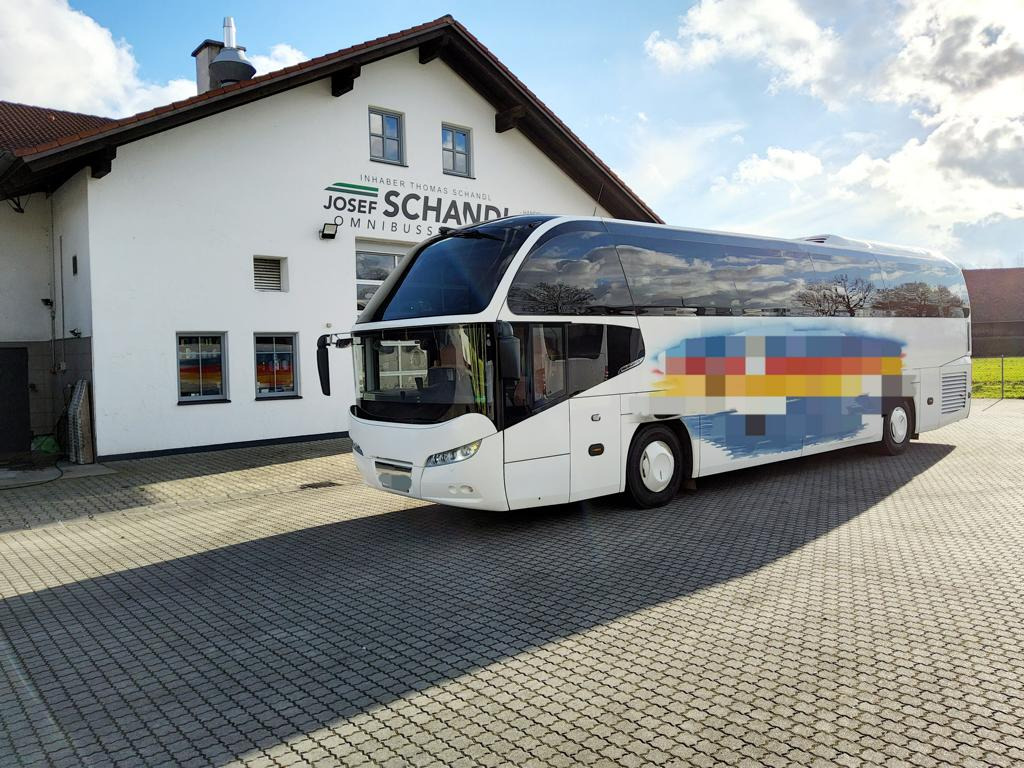 Neoplan Cityliner P14 6 gang manuell / WC / TÜV - Туристичний автобус: фото 1 Neoplan Cityliner P14 6 gang manuell / WC / TÜV - Туристичний автобус: фото 1