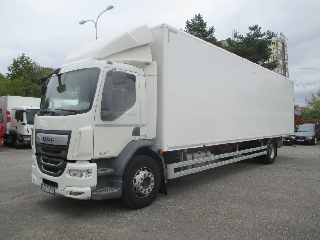 DAF 18.290 DAF 18.290 - Вантажівка з закритим кузовом: фото 1 DAF 18.290 DAF 18.290 - Вантажівка з закритим кузовом: фото 1