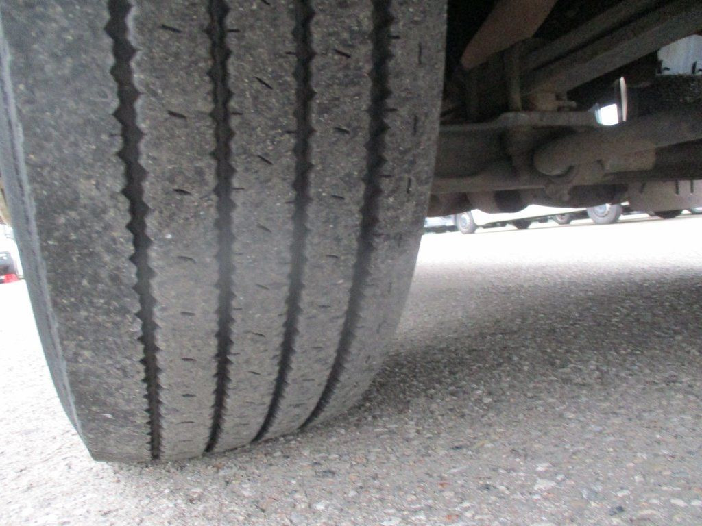 Вантажівка з закритим кузовом DAF  CF 75.310: фото 19