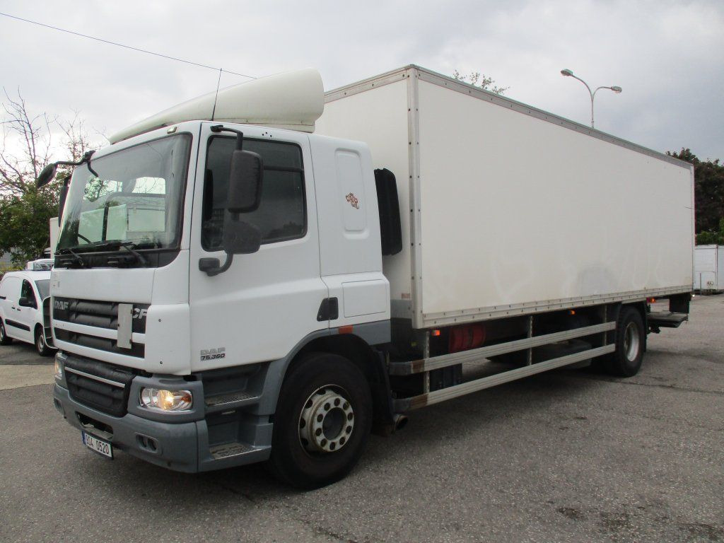 DAF CF 75.310 - Вантажівка з закритим кузовом: фото 1 DAF CF 75.310 - Вантажівка з закритим кузовом: фото 1