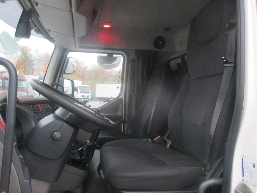 DAF LF 12.260 - Тентована вантажівка: фото 5 DAF LF 12.260 - Тентована вантажівка: фото 5