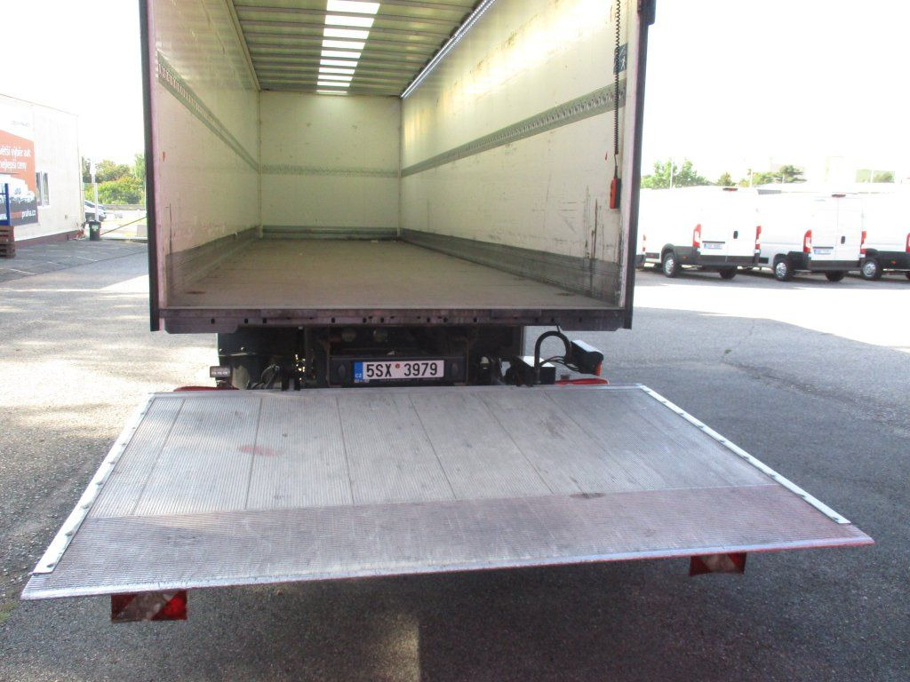 Вантажівка з закритим кузовом DAF LF 18.290: фото 8