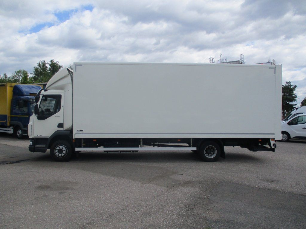DAF LF 230 Dhollandia 2T - Вантажівка з закритим кузовом: фото 4 DAF LF 230 Dhollandia 2T - Вантажівка з закритим кузовом: фото 4
