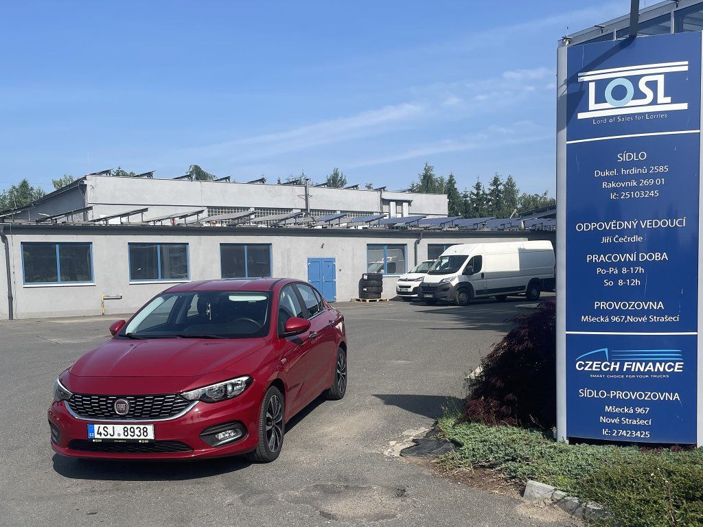 Fiat 1.4 16V 70 kW - Легковий автомобіль: фото 1 Fiat 1.4 16V 70 kW - Легковий автомобіль: фото 1